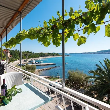 Ferienwohnung Fuer 7 Personen Ca 60 Qm In Kuciste, Dalmatien Sueddalmatien * Kuciste