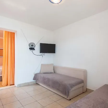 Apartament Ferienwohnung Fuer 7 Personen Ca 60 Qm In Kuciste, Dalmatien Sueddalmatien *