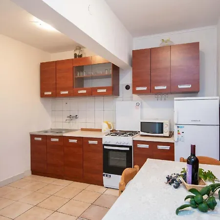 Apartament Ferienwohnung Fuer 7 Personen Ca 60 Qm In Kuciste, Dalmatien Sueddalmatien