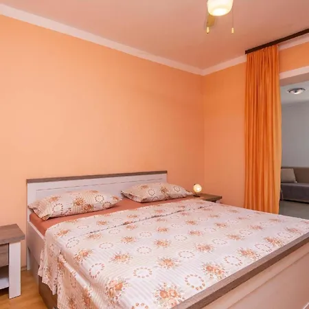 Ferienwohnung Fuer 7 Personen Ca 60 Qm In Kuciste, Dalmatien Sueddalmatien *